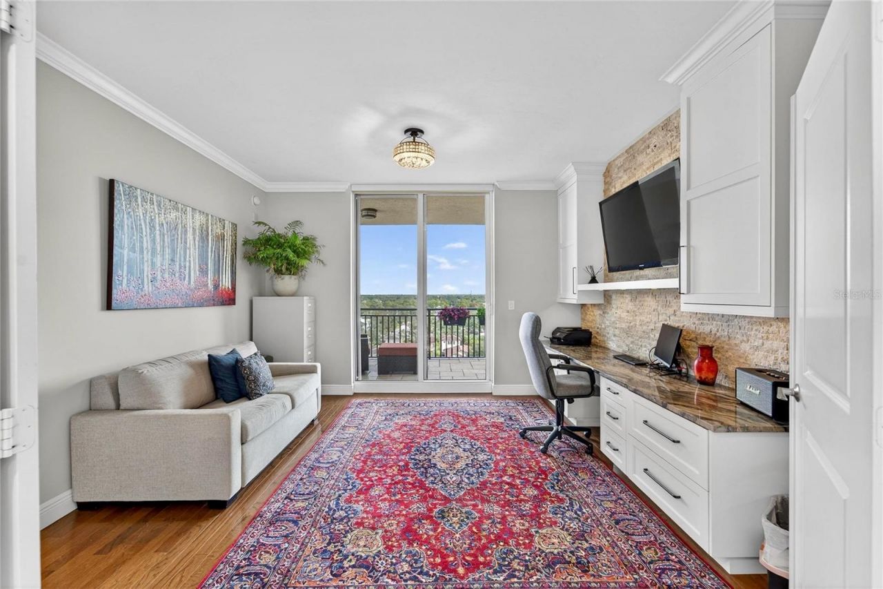 5823 Bowen Daniel Drive, Unit 906, Tampa, FL 33616 Photo