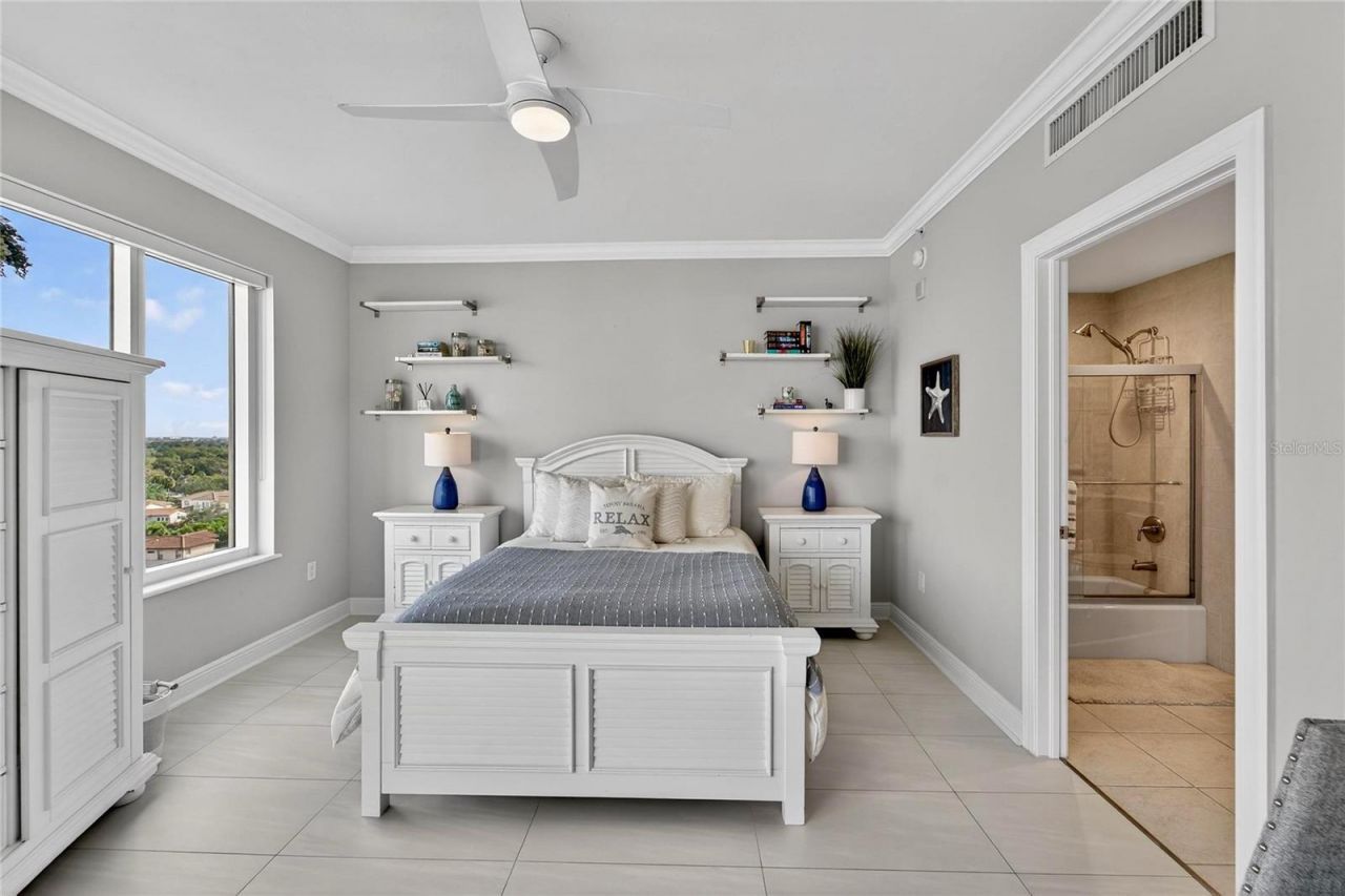 5823 Bowen Daniel Drive, Unit 906, Tampa, FL 33616 Photo