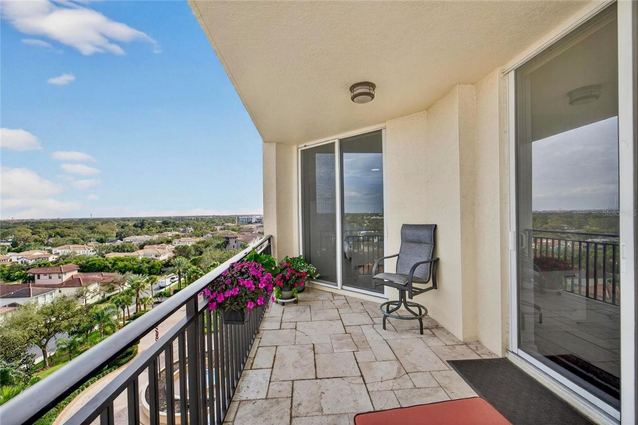 5823 Bowen Daniel Drive, Unit 906, Tampa, FL 33616 Photo