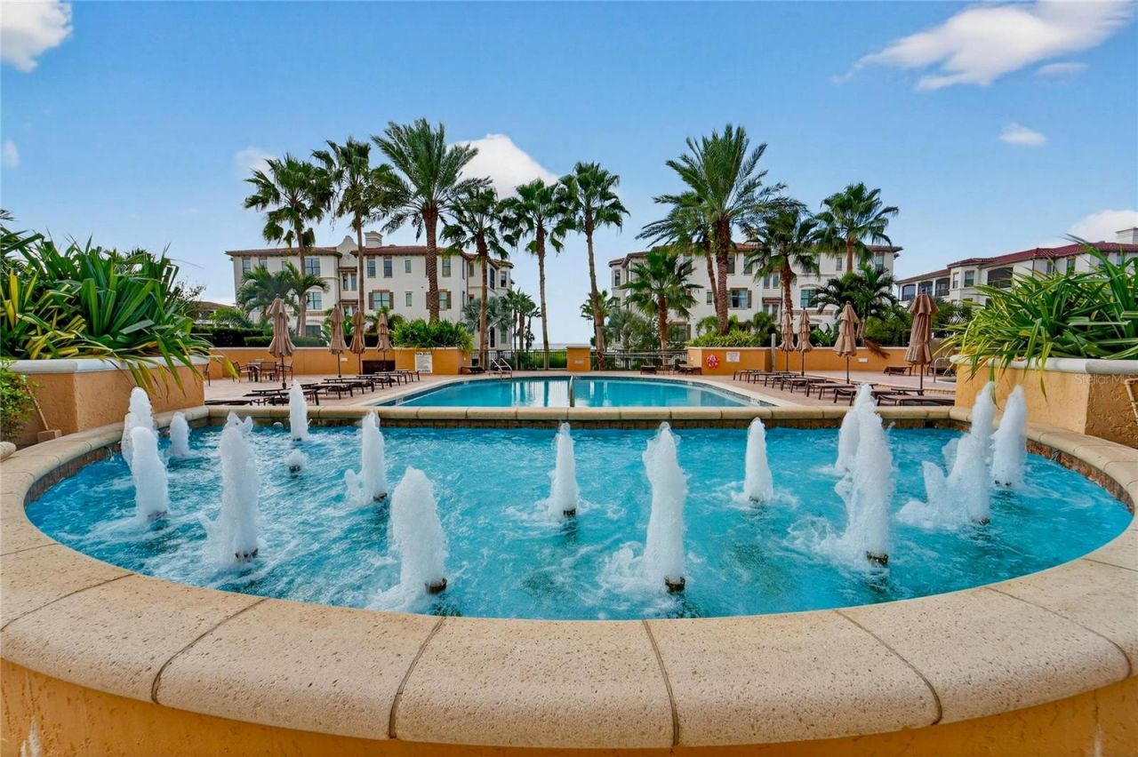 5823 Bowen Daniel Drive, Unit 906, Tampa, FL 33616 Photo