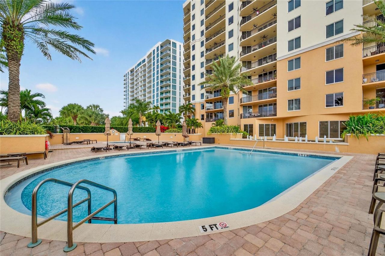 5823 Bowen Daniel Drive, Unit 906, Tampa, FL 33616 Photo