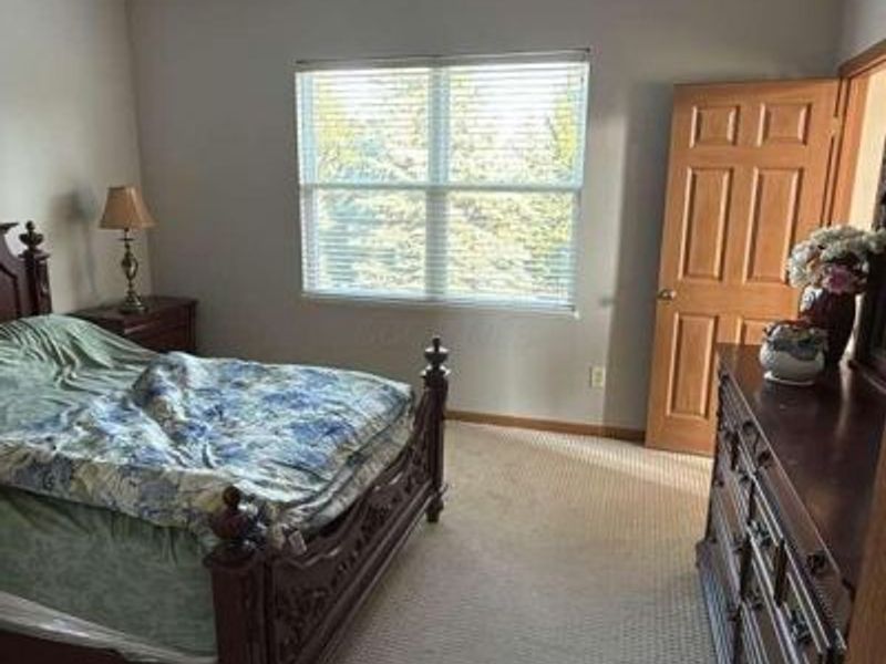 2324 Myrtle Valley Drive, Columbus, OH 43228 Photo 14