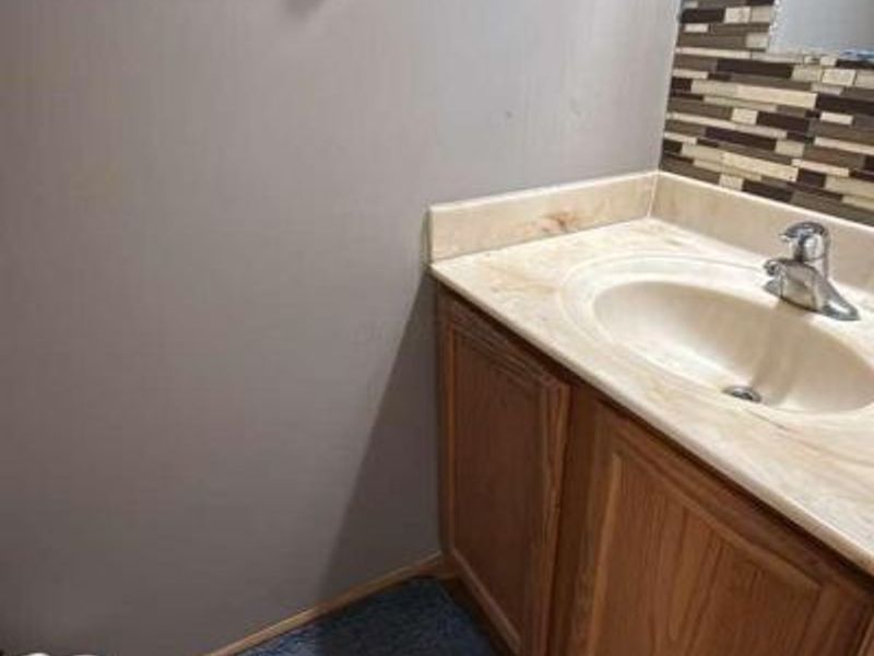 2324 Myrtle Valley Drive, Columbus, OH 43228 Photo 7