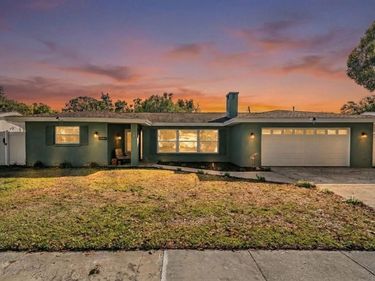 2405 SUMMERLIN DRIVE, CLEARWATER, FL 33764