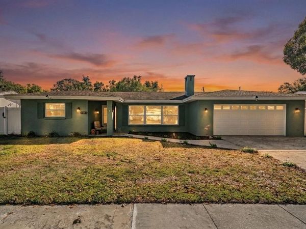 2405 SUMMERLIN DRIVE, CLEARWATER, FL 33764