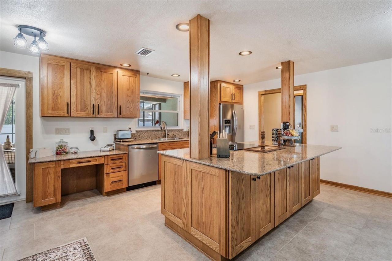 2405 Summerlin Drive, Clearwater, FL 33764 Photo