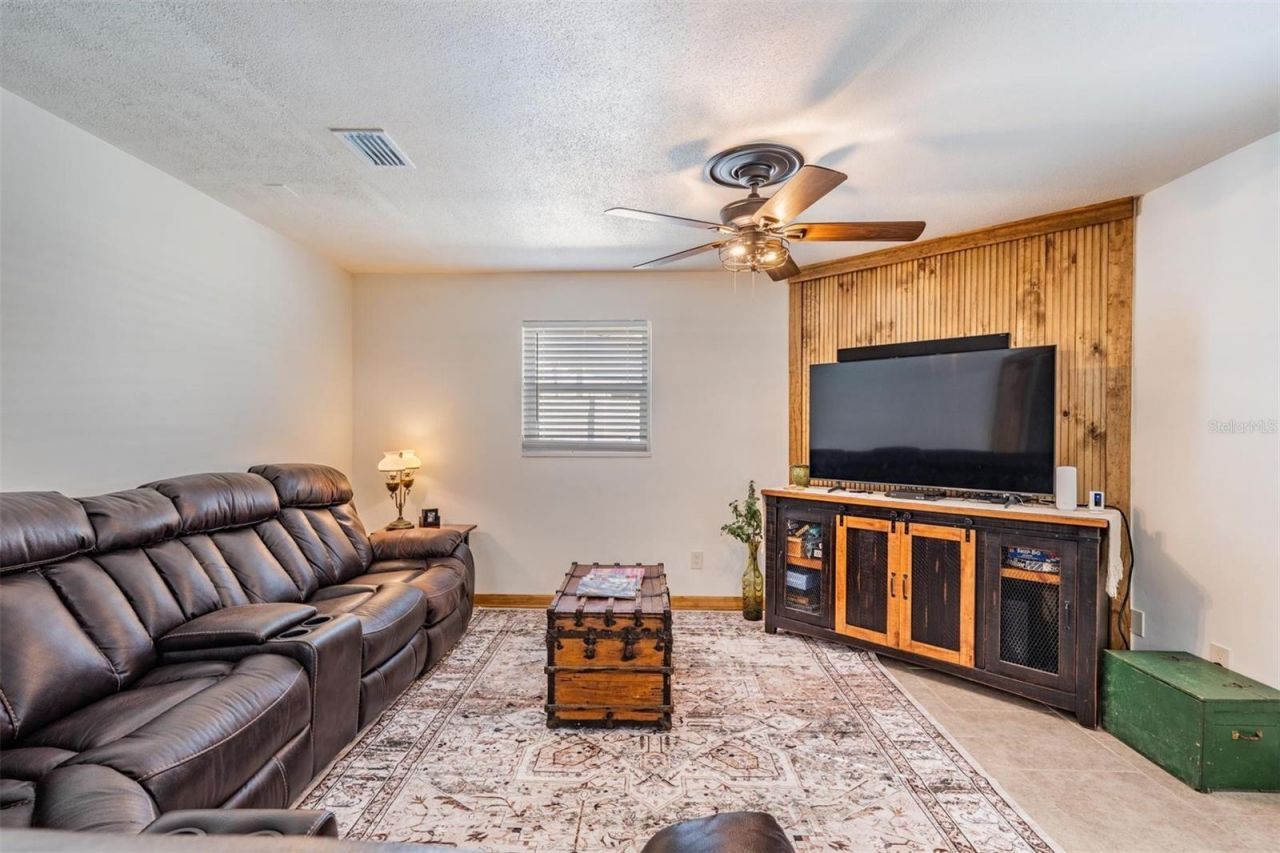 2405 Summerlin Drive, Clearwater, FL 33764 Photo