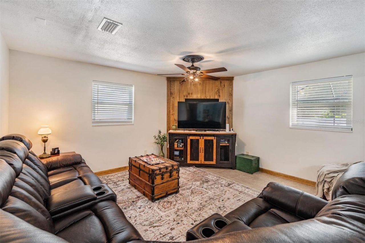 2405 Summerlin Drive, Clearwater, FL 33764 Photo