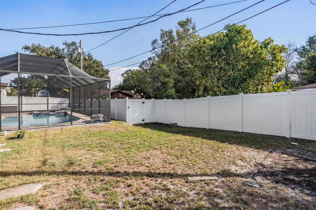 2405 Summerlin Drive, Clearwater, FL 33764 Photo