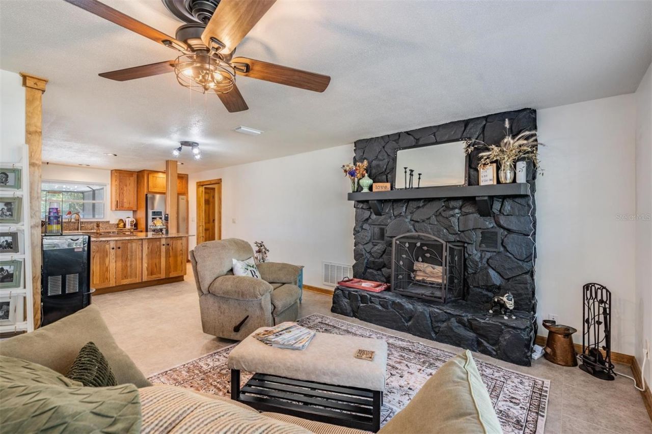 2405 Summerlin Drive, Clearwater, FL 33764 Photo