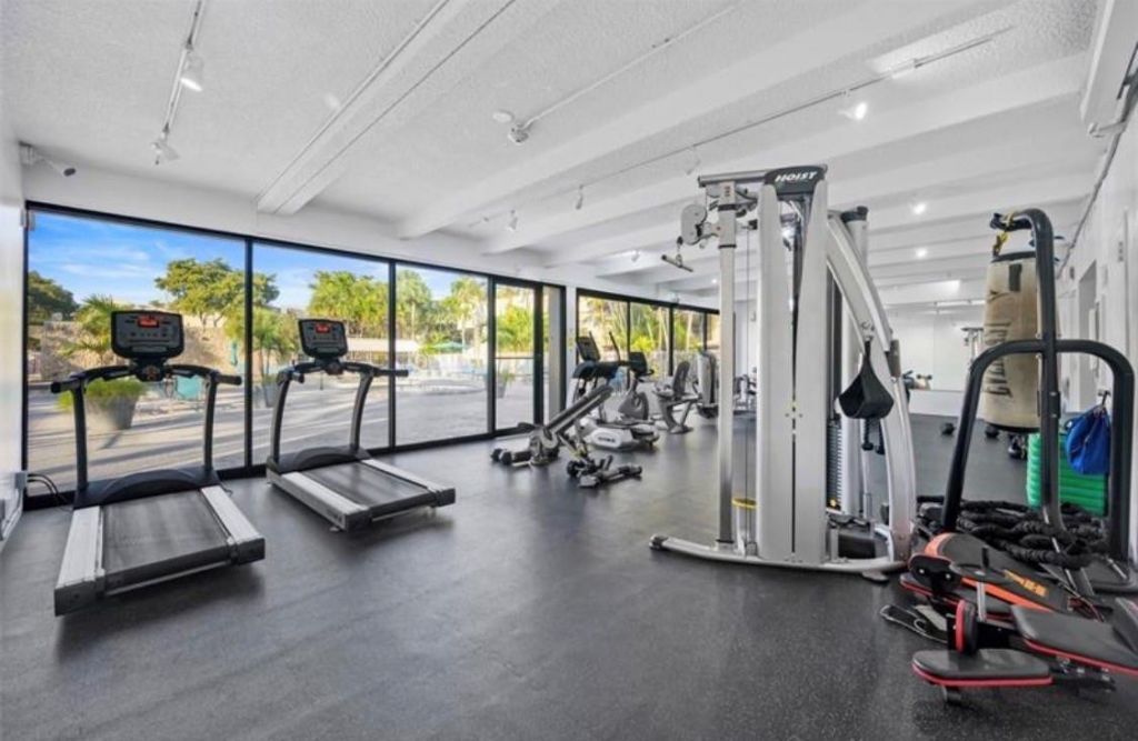 20441 NE 30th Avenue, Unit 218-9, Miami, FL 33180 Photo