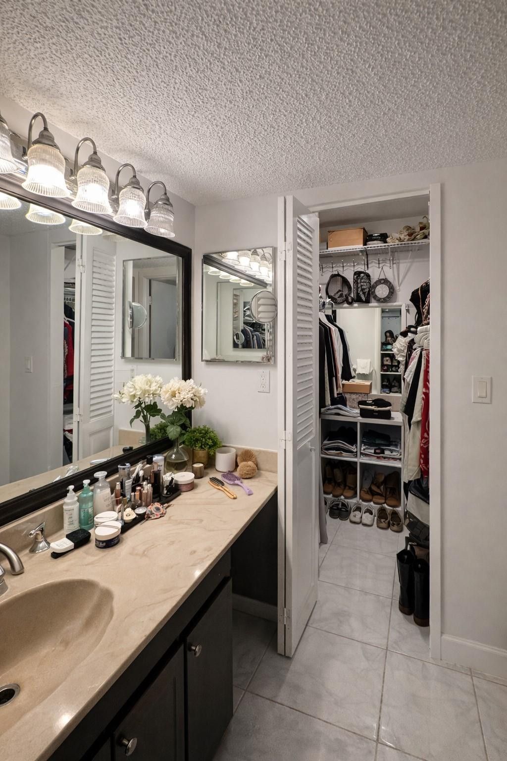 20441 NE 30th Avenue, Unit 218-9, Miami, FL 33180 Photo