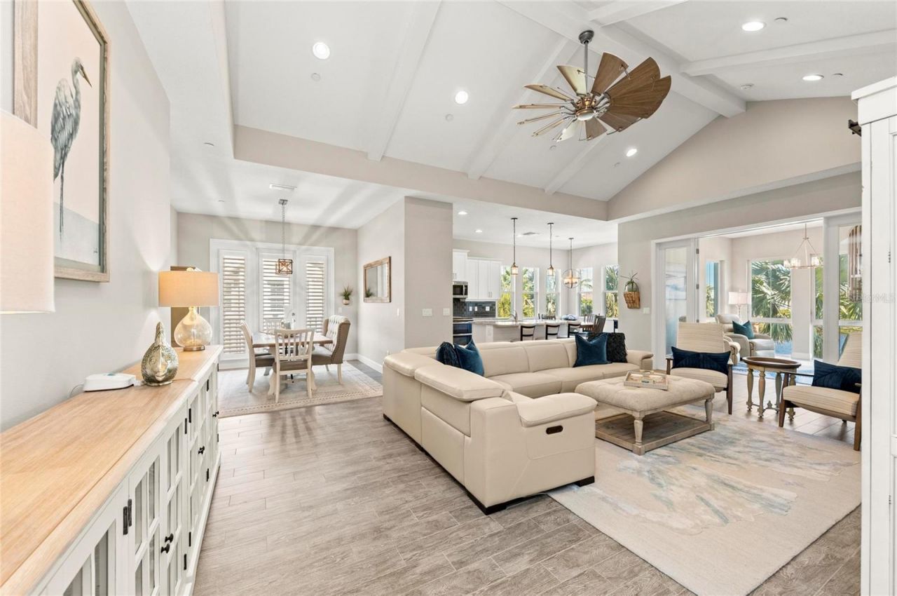 295 Compass Point Drive, Unit 202, Bradenton, FL 34209 Photo