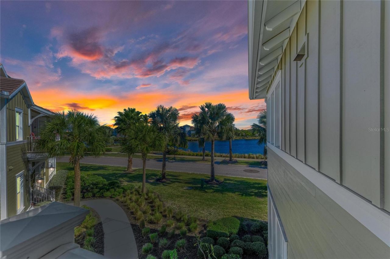 295 Compass Point Drive, Unit 202, Bradenton, FL 34209 Photo