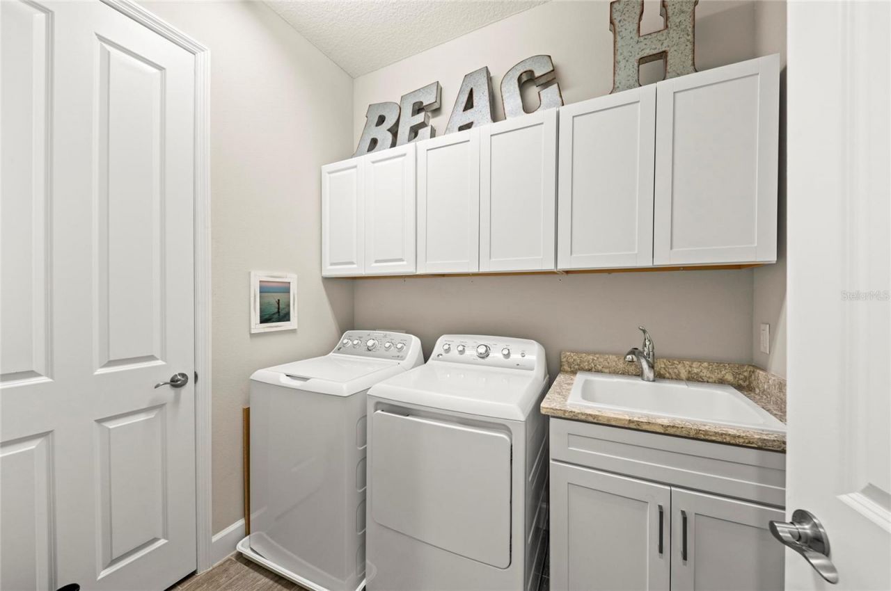 295 Compass Point Drive, Unit 202, Bradenton, FL 34209 Photo