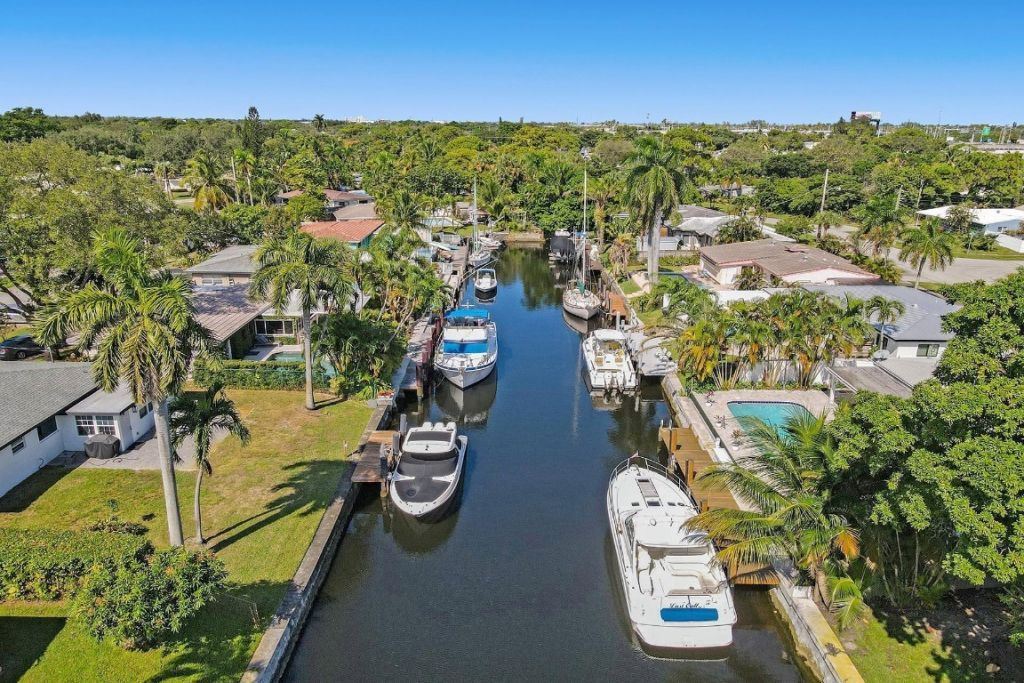 1701 SW 22nd Avenue, Fort Lauderdale, FL 33312 Photo