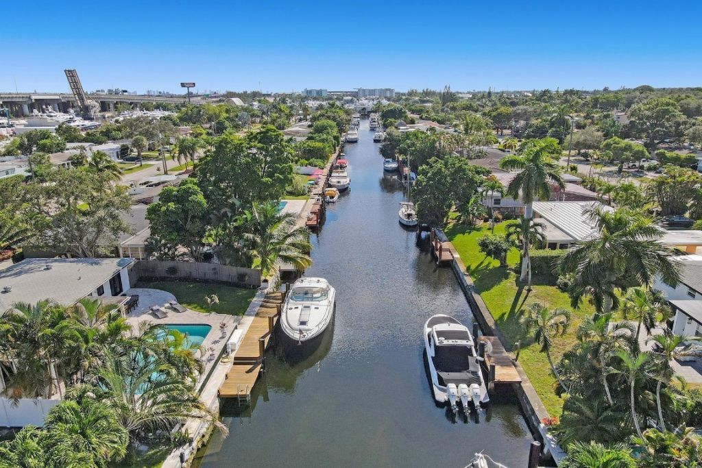 1701 SW 22nd Avenue, Fort Lauderdale, FL 33312 Photo