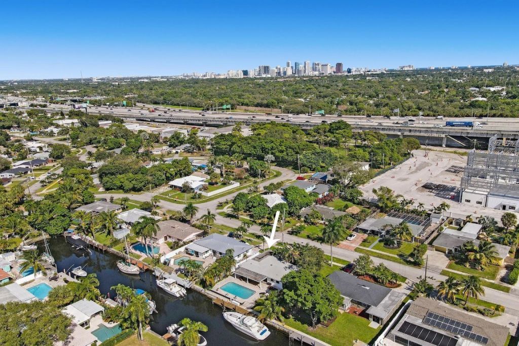 1701 SW 22nd Avenue, Fort Lauderdale, FL 33312 Photo