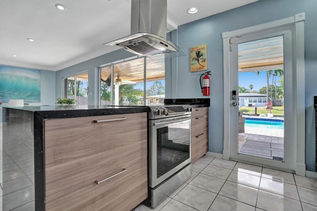 1701 SW 22nd Avenue, Fort Lauderdale, FL 33312 Photo