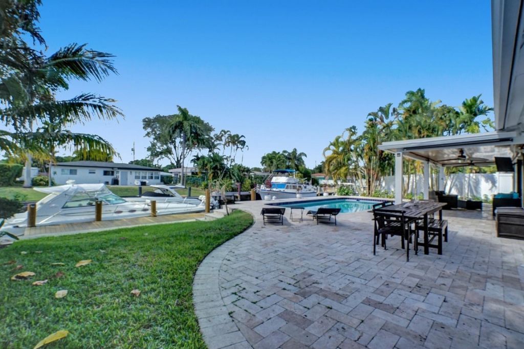 1701 SW 22nd Avenue, Fort Lauderdale, FL 33312 Photo