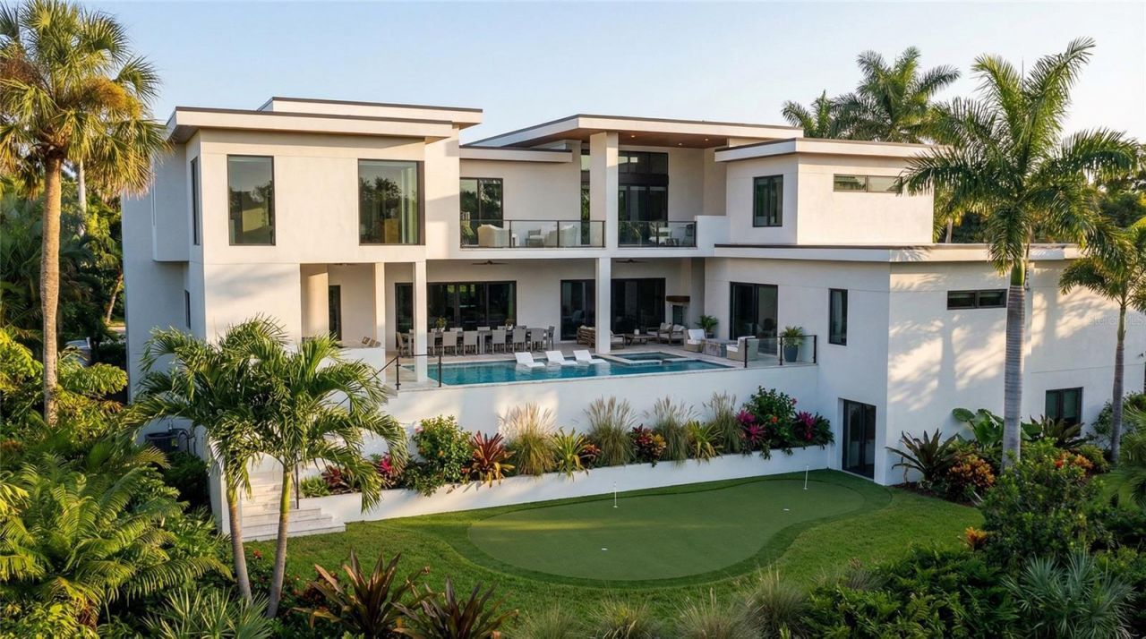 2519 N Riverside Drive, Tampa, FL 33602 Photo