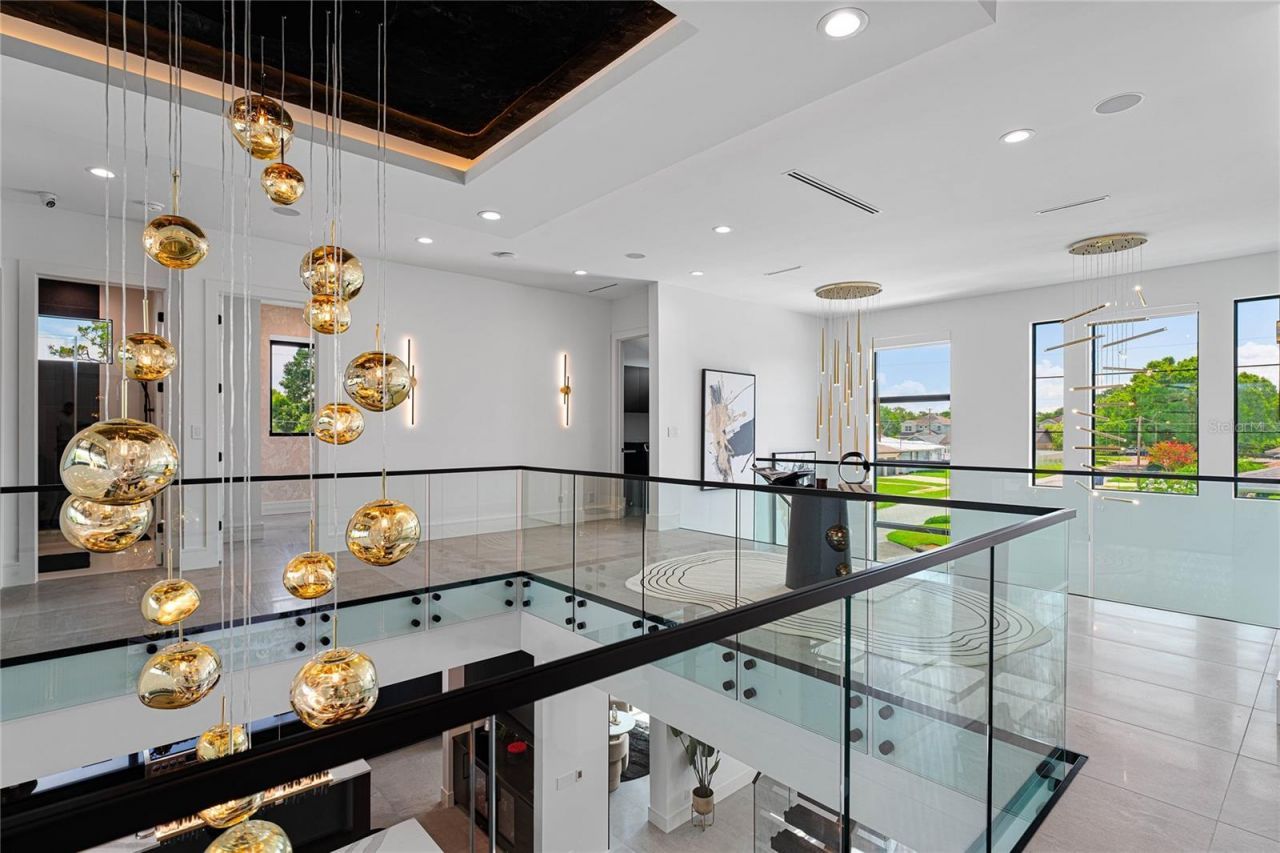 2519 N Riverside Drive, Tampa, FL 33602 Photo