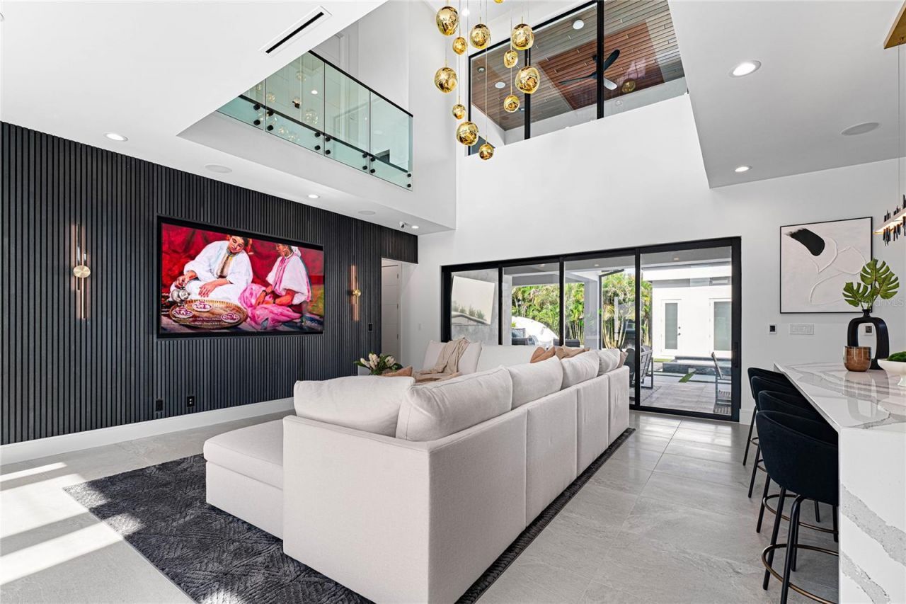 2519 N Riverside Drive, Tampa, FL 33602 Photo