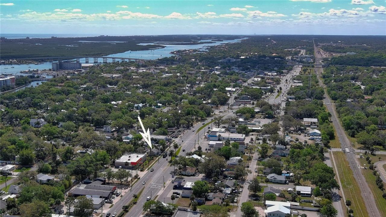 607 N Dixie Freeway, New Smyrna Beach, FL 32168 Photo