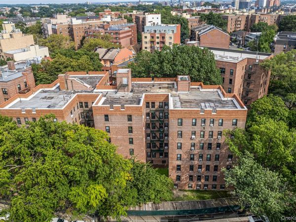 140-18 Burden Crescent, Unit 310, Briarwood, NY 11435