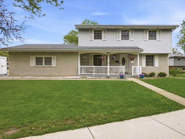 741 Pettibone Street, Crown Point, IN 46307