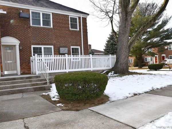 224-38 Kingsbury Ave, Unit A, Bayside, NY 11364