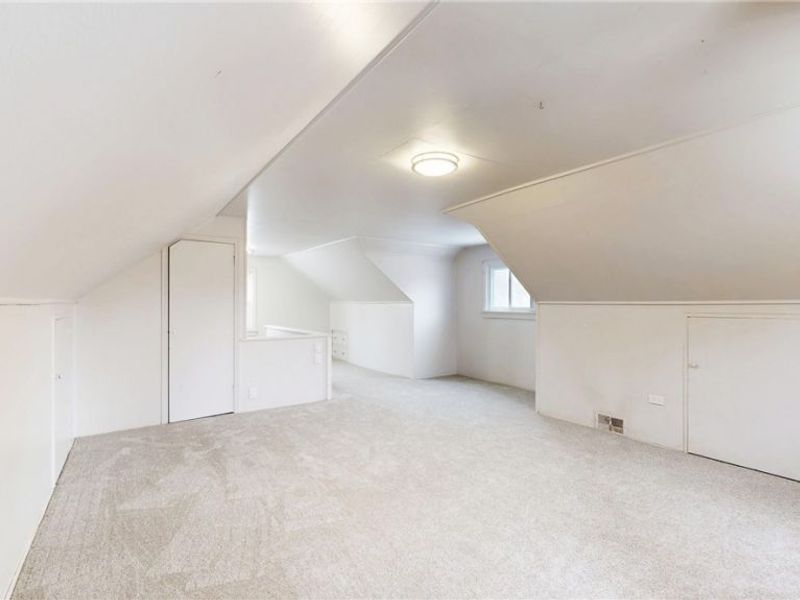 1206 Lander Road, Cleveland, OH 44124 Photo 16