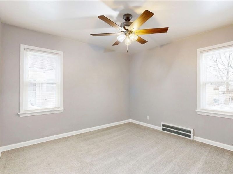 1206 Lander Road, Cleveland, OH 44124 Photo 9