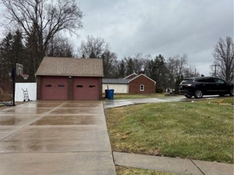 530 Robinson Road, Campbell, OH 44405 Photo 24