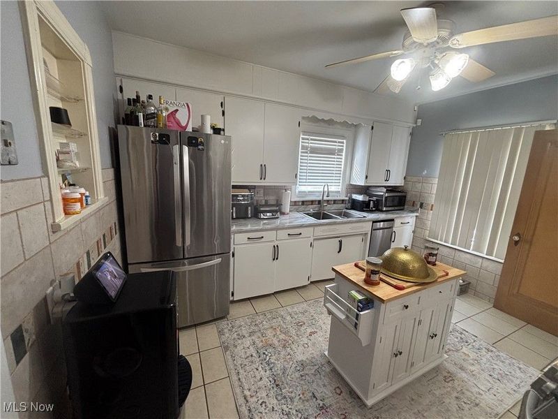 530 Robinson Road, Campbell, OH 44405 Photo 3