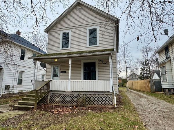 232 W River Road N, Elyria, OH 44035