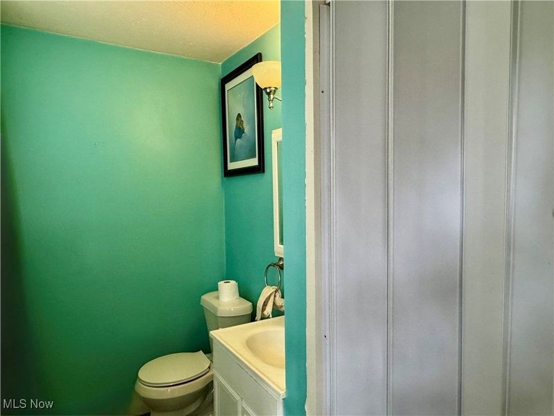 232 W River Road N, Elyria, OH 44035 Photo 6