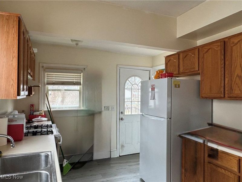 232 W River Road N, Elyria, OH 44035 Photo 8