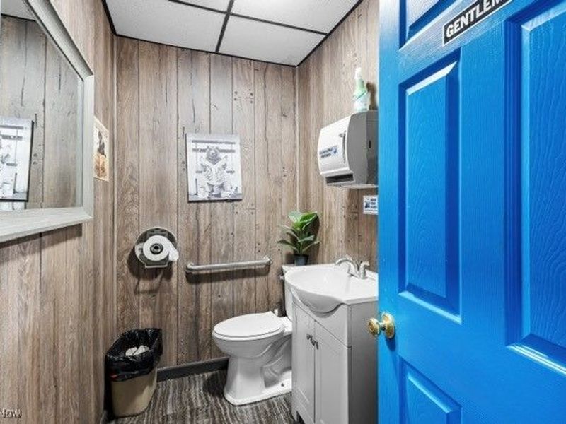 787 E Main Street, Barnesville, OH 43713 Photo 13