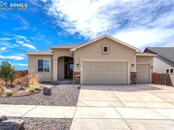 6851 Mustang Rim Drive, Colorado Springs, CO 80923