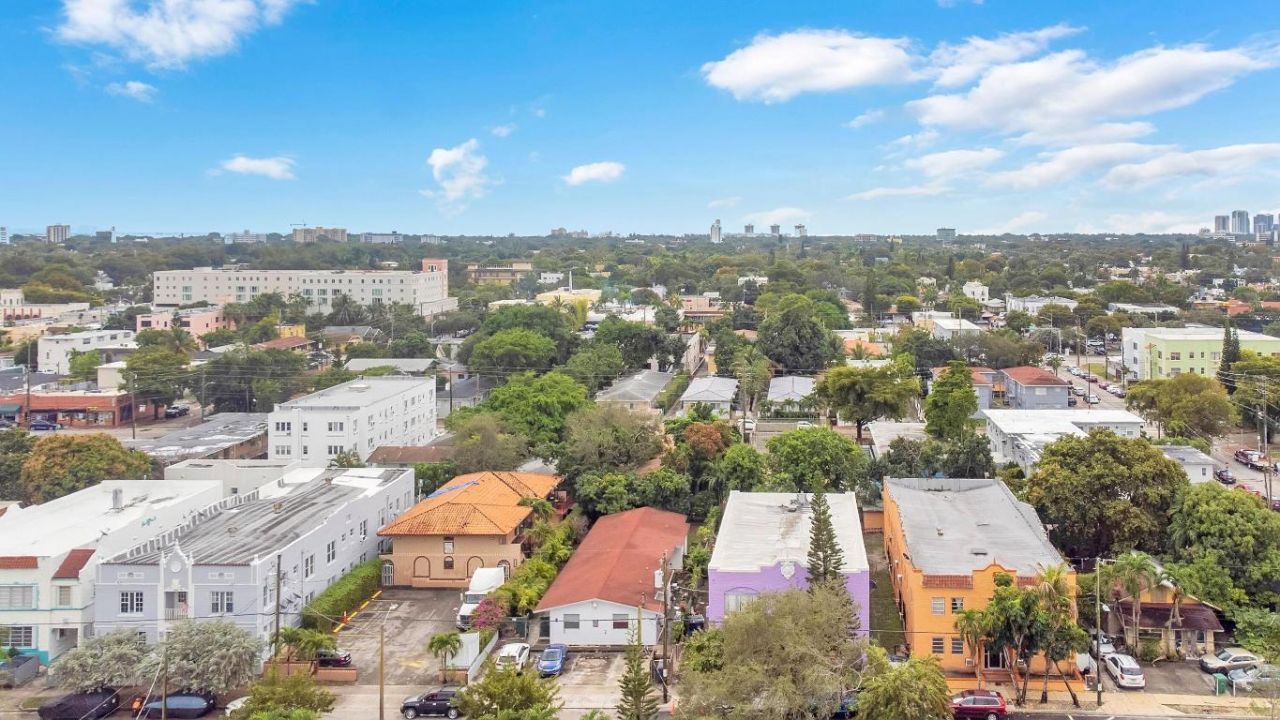 1554 SW 5th Street, Unit 5b, Miami, FL 33135 Photo