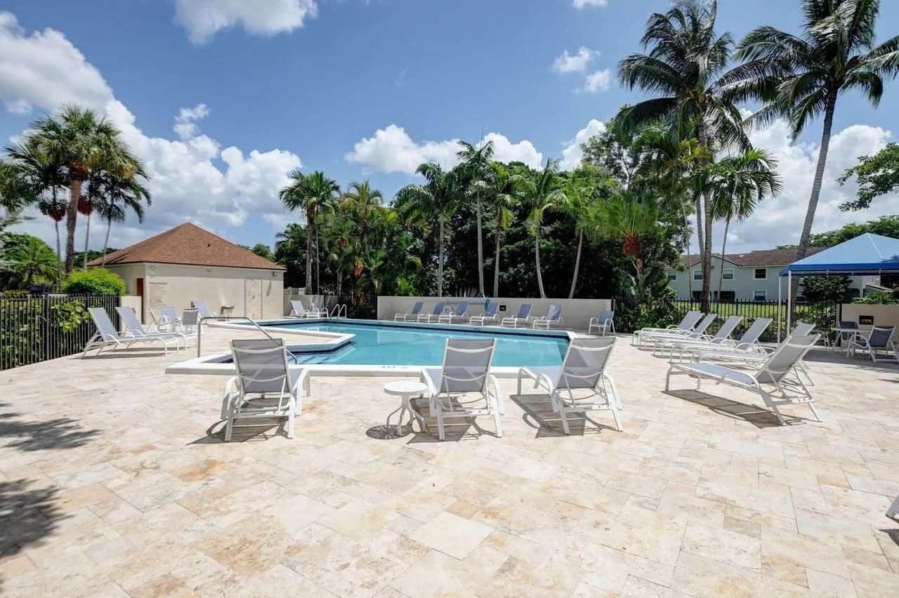 5749 Camino Del Sol, Unit 202, Boca Raton, FL 33433 Photo