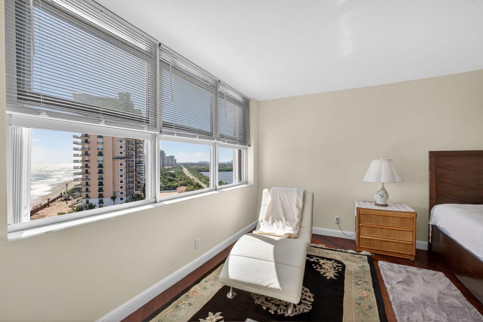 5200 N Ocean Drive, Unit 1004, Singer Island, FL 33404 Photo