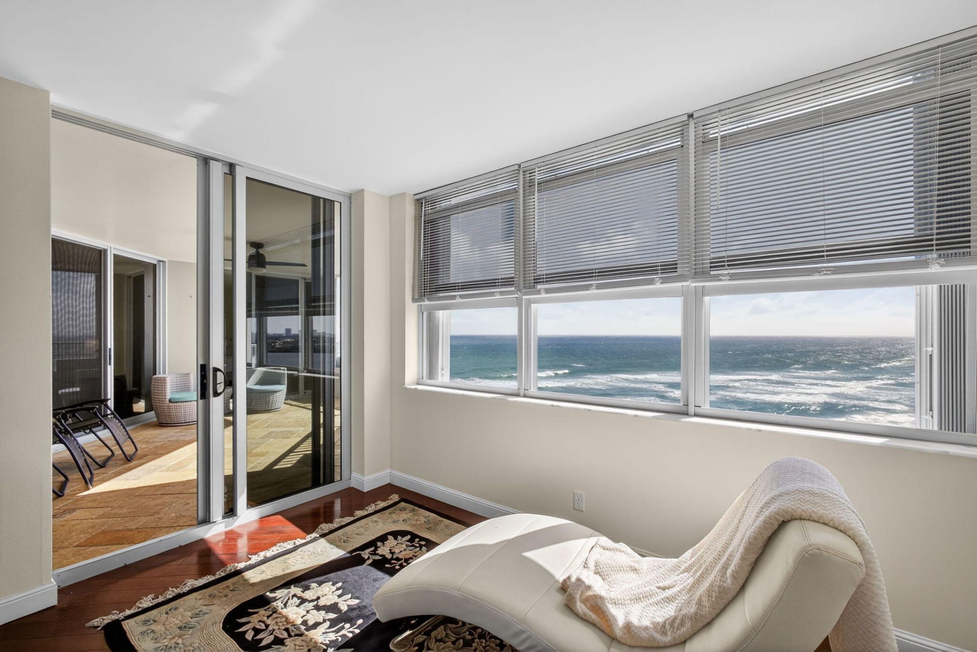 5200 N Ocean Drive, Unit 1004, Singer Island, FL 33404 Photo