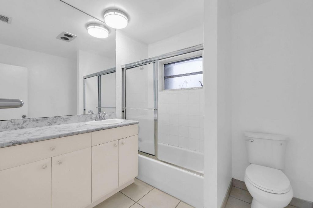 685 Ipswich Street, Unit 687, Boca Raton, FL 33487 Photo