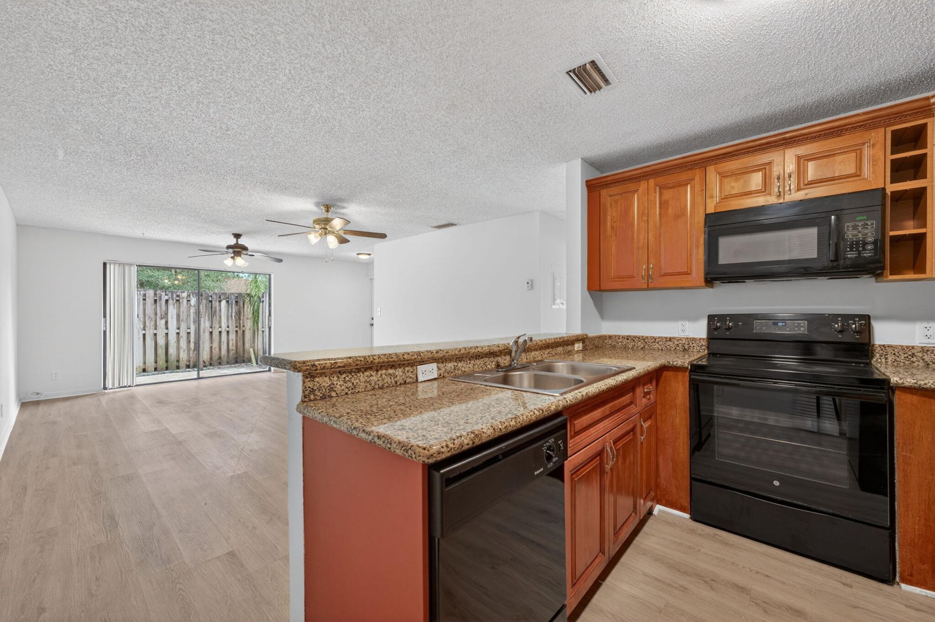 9409 NW 49th Court, Unit 20d, Sunrise, FL 33351 Photo