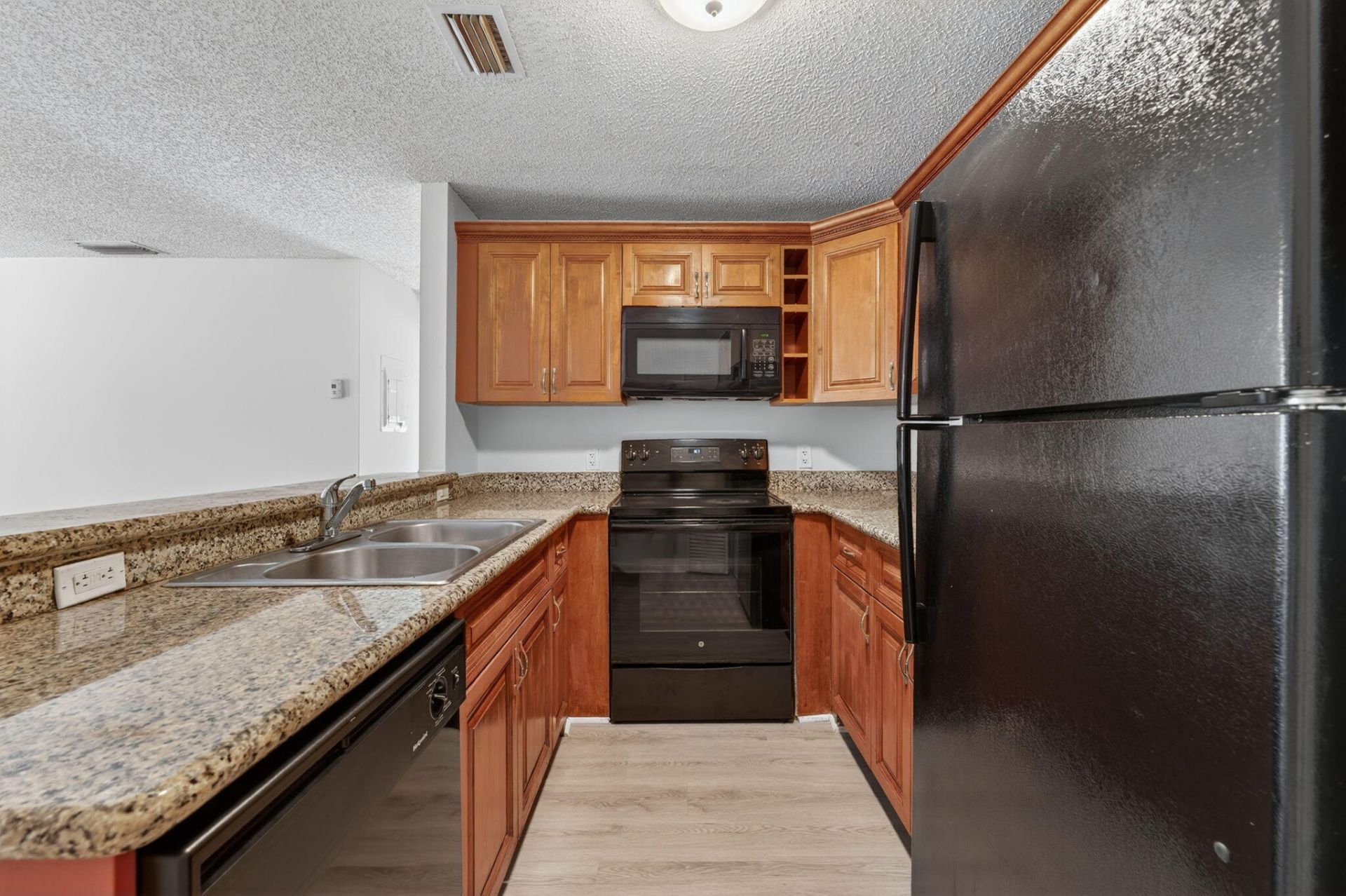 9409 NW 49th Court, Unit 20d, Sunrise, FL 33351 Photo