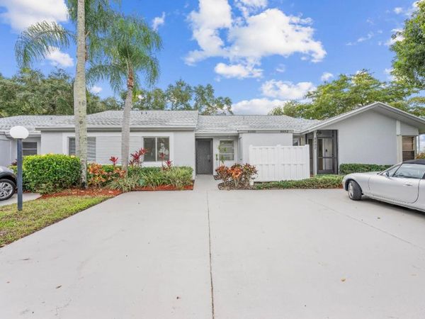 8888 Sunscape Lane, Boca Raton, FL 33496