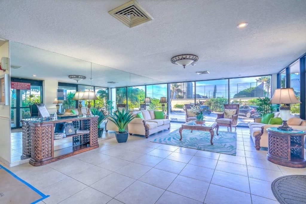 5480 N Ocean Drive, Unit B2a, Singer Island, FL 33404 Photo