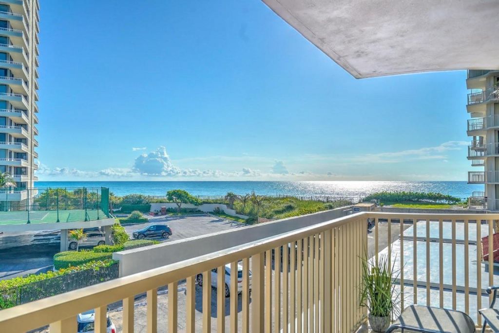5480 N Ocean Drive, Unit B2a, Singer Island, FL 33404 Photo